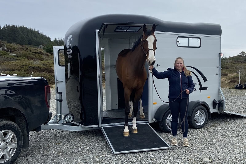 Cheval Liberté XL hestehenger for to store hester.